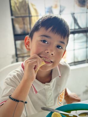 niño nutrir